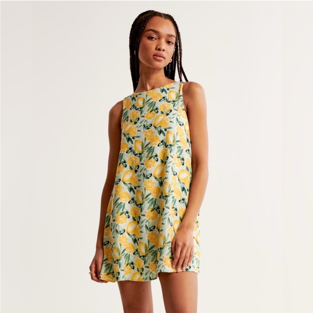 Abercrombie & Fitch Open-Back Trapeze Dress in Lemon Print. Size Medium